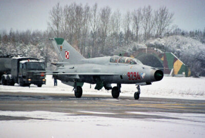 MiG-21UM 9294 - 2
