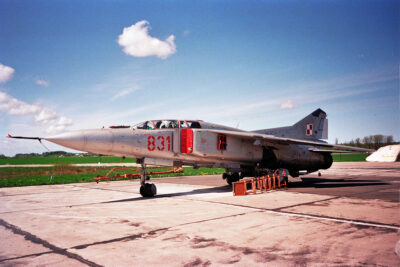 MiG-23UB - 831