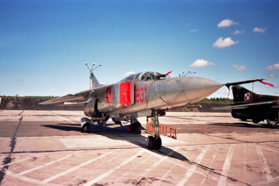 MiG-23UB - 831