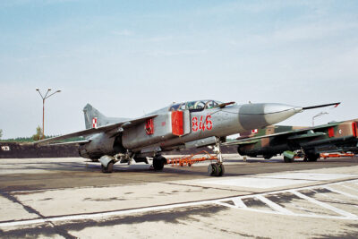 MiG-23UB - 846